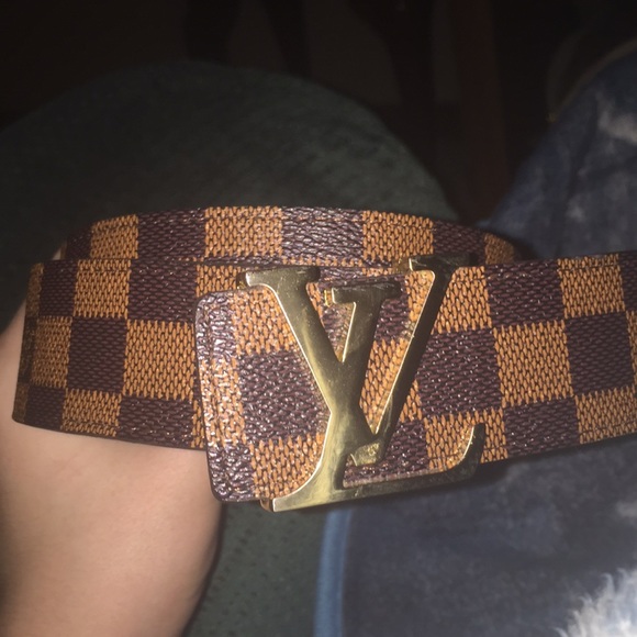 Louis Vuitton belt - Picture 1 of 3